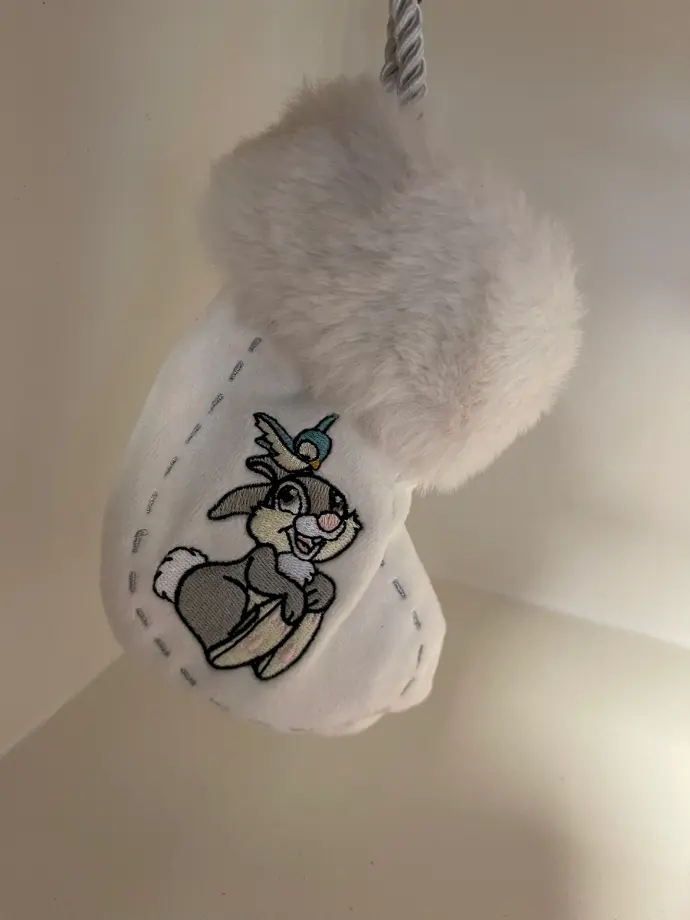 Stampertje Sok Ornament – Disneyland Parijs – Disney Kerstdecoratie