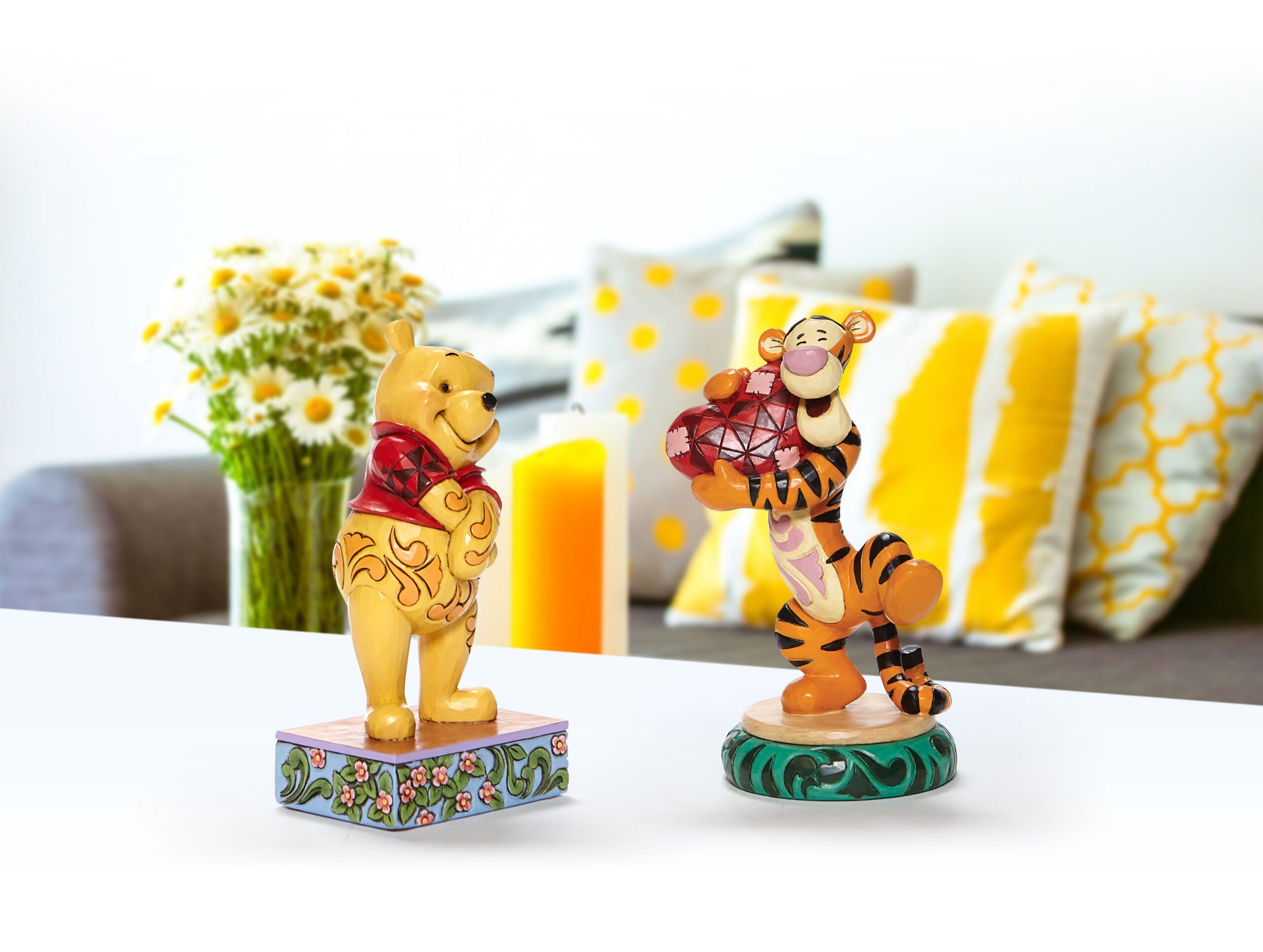 Disney Traditions Beloved Bear Winnie the Pooh Jim Shore jubileumbeeldje